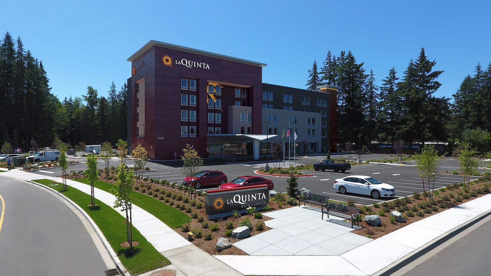 La Quinta Inn & Suites By Wyndham Marysville Esterno foto